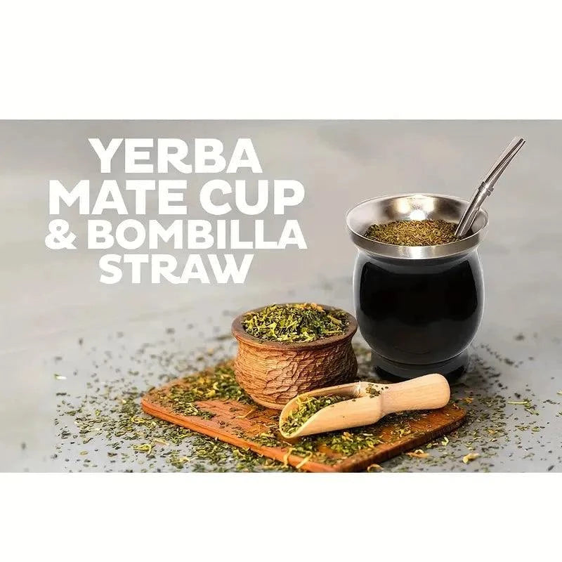 Ensemble tasse à maté en acier inoxydable avec bombilla et brosse, 8 oz, sur planche avec feuilles de maté.